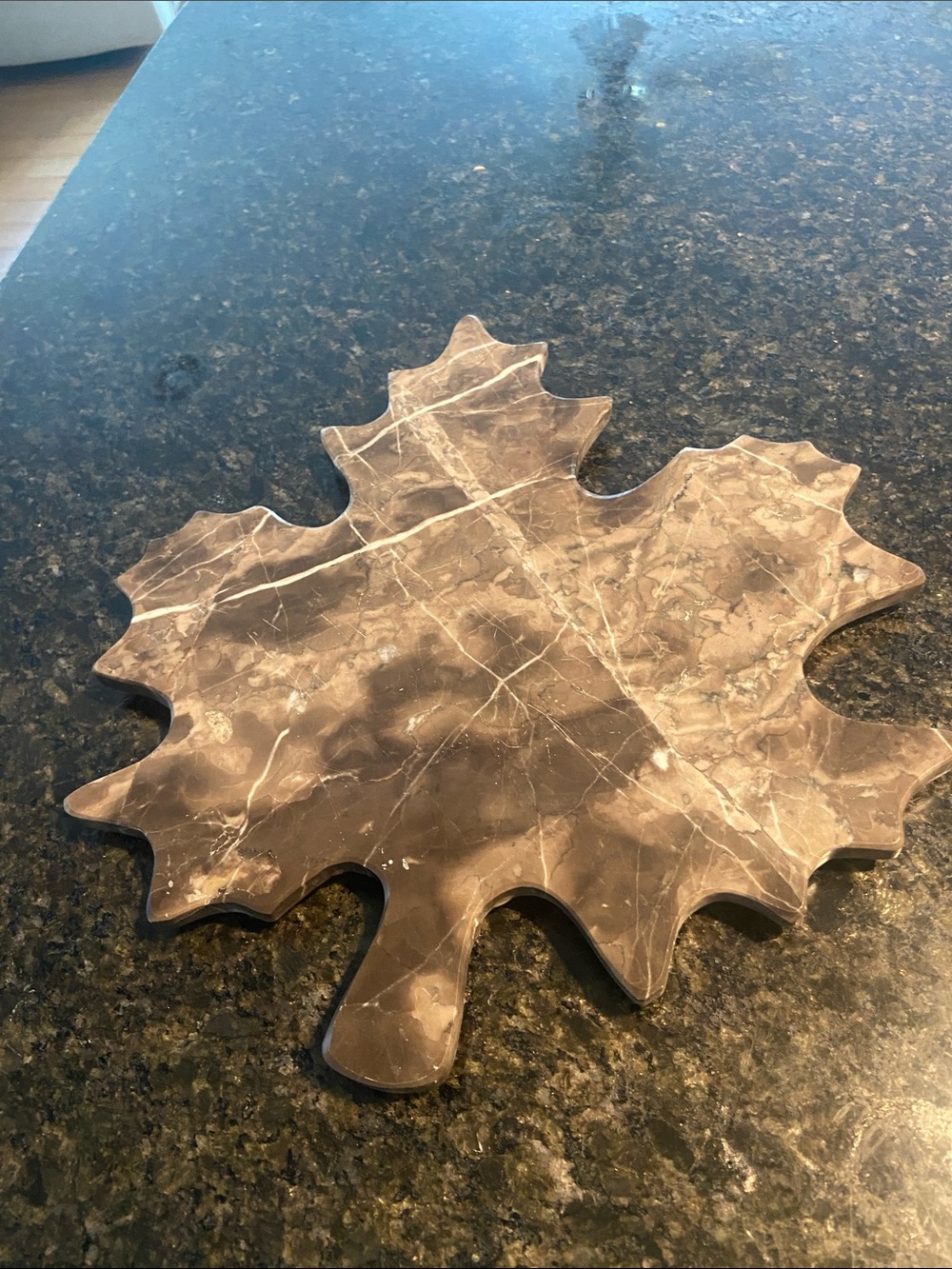 Marble-Look Leaf Shaped Trivet / Serving Board - Brown
